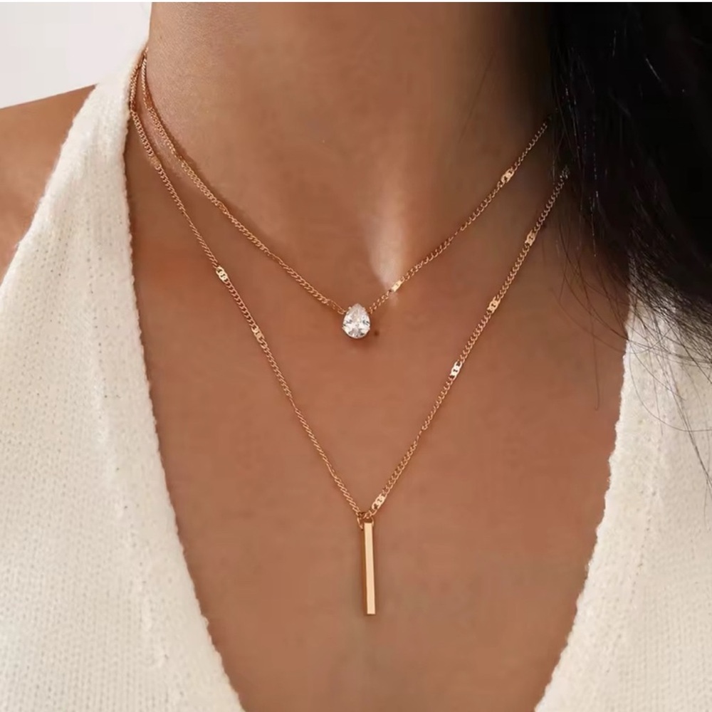 ✨ 18k Gold Plated Layered Necklace Set – Teardrop Accent + Vertical Bar Pendant